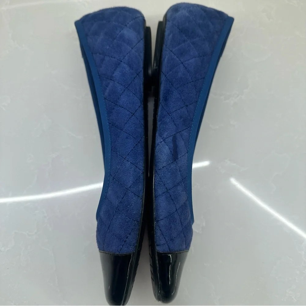 Neiman Marcus Quilted Suede Ballet Flats Navy Blue Black Patent Cap Toe Size 8